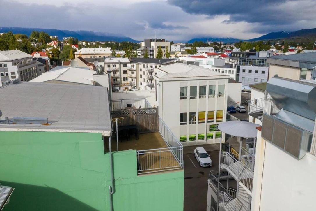 Apartament Penthouse On The Main Street, Town Center Akureyri Zewnętrze zdjęcie